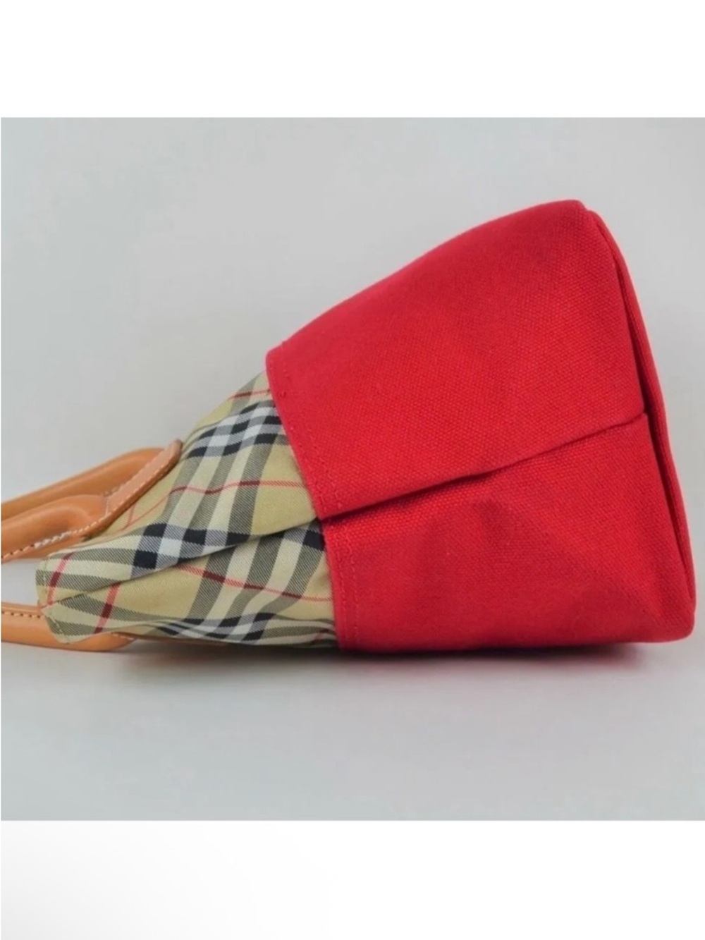 Burberry’s Red Canvas and Vintage Blue Label Japan Exclusive - Picture 3 of 6